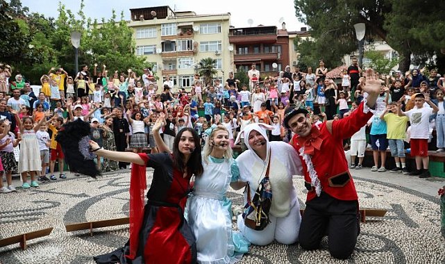 Karabağlar'da bayram temizliği