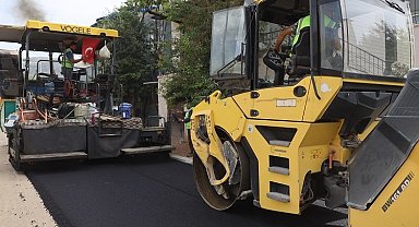 Kayseri Yahyalı'da asfalt çalışması tam gaz