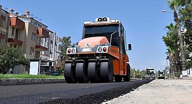 Muratpaşa'da Lara Caddesi yenilendi