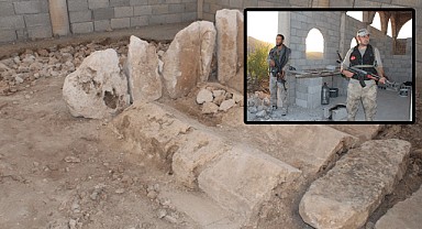 Restorasyon çalışmaları sırasında mezar bulundu