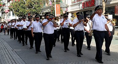 Sakarya Çark Caddesi'nde müzik ziyafeti