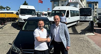 Sakarya Geyve'de lüks makam araçları minibüse dönüştü
