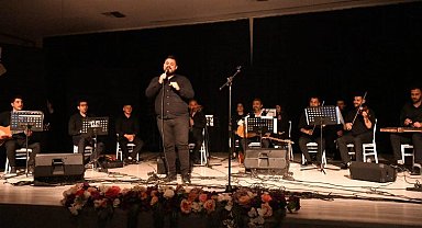 Türk Halk Müziği Konseri, müzikseverlere unutulmaz anlar yaşattı