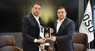 Türkiye'nin yeni akıllı cep telefonu OVION, Kayseri OSB yönetimine tanıtıldı