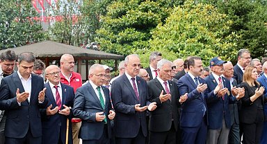 15 Temmuz şehitleri dualarla yad edildi
