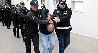 4 cinayet, onlarca suç!