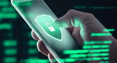 Akıllı telefonlar vatandaşların kişisel verilerini riske atıyor mu?