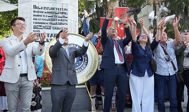 Altın Karagöz’den dünyaya barış ve kardeşlik mesajı