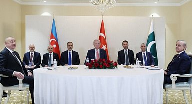 Astana'da üçlü toplantı