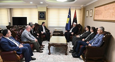 Başkan Aydın'dan Kosova'da ziyaretler
