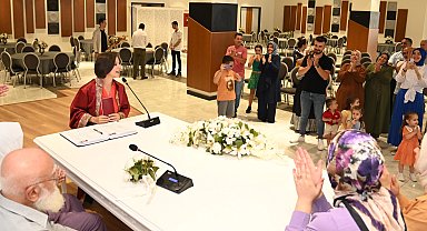 Başkan Kınay Karabağlar'ın en genç çiftinin nikahını kıydı