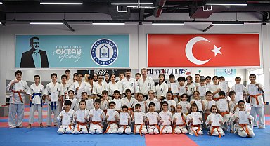 Başkan Yılmaz genç sporcularla antrenman yaptı