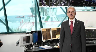 Boğazlardan 83 bin 892 gemi geçti