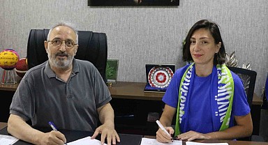 Bursa Büyükşehir Belediyespor 'a bir transfer daha
