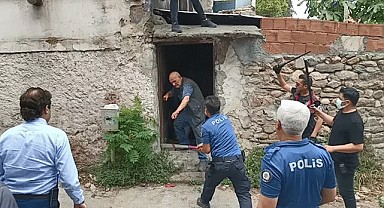 Bursa'da çöp ev skandalı