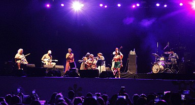 Bursa Festivali’nde yıldızlar geçidi