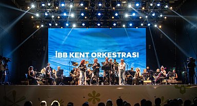 Bursa Festival'inde 90'lar gecesi