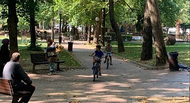 Bursa'da Pınarbaşı Parkı vatandaşların uğrak noktası oluyor