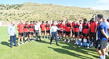 Futbol takımları Erciyes Yüksek İrtifa Kamp Merkezi'ne övgüler yağdırdı