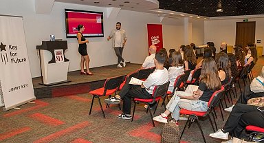 Genç yeteneklere "Key For Future" staj programı