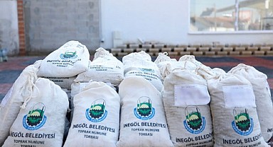 İNEGÖL BELEDİYESİ ÜCRETSİZ TOPRAK ANALİZİ UYGULAMASI DEVAM EDİYOR