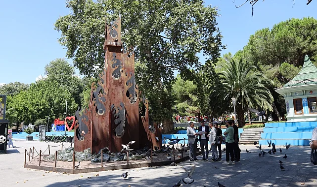İzmit Belediyesi 15 Temmuz anıtını inceledi