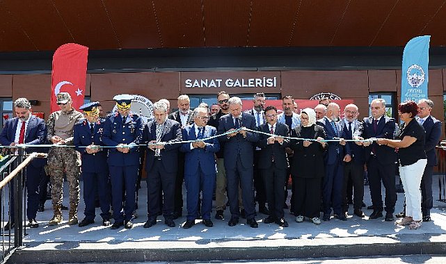 Kayseri'de 'Milletin Zaferi KAYMEK Gurur Sanat Sergisi' açıldı