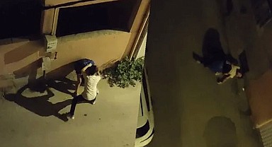 Kız arkadaşını sokak ortasında darp etti