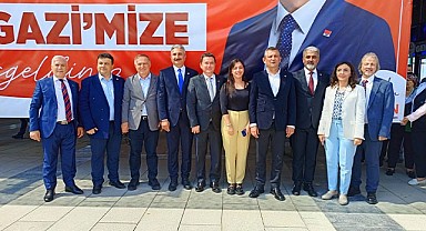 Özgür Özel'in Bursa'da ki bir sonraki durağı Osmangazi Belediyesi oldu.