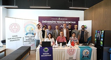 Protokol Üyeleri Üniversite Adaylarına Moral Depoladı