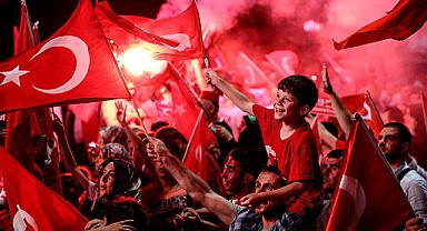 Siyasilerden 15 Temmuz mesajları