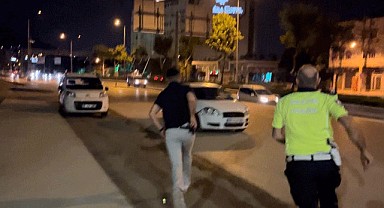 Uygulamayı görünce geri geri kaçtı