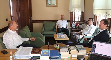 Ahmet Kılıç'tan İHH Bursa Şubesi'ne Ziyaret