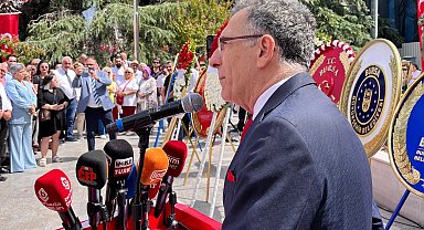 Akdoğan: "Ulusumuz kazandığı zaferin büyüklüğünün bilincindedir"