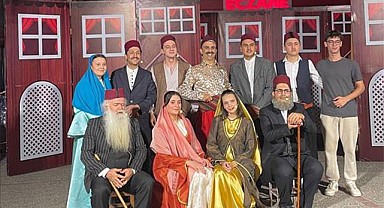 Ayyar Hamza Çarşı Meydanında İzleyiciyle Buluştu