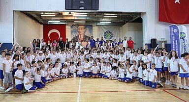 Bakırköy Belediyesi Yaz Spor Okullarına görkemli kapanış