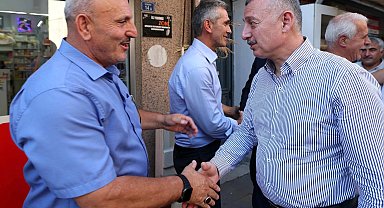 Başkan Büyükakın, Karamürsel'de esnafla buluştu