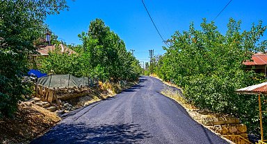 Başkan Er Hekimhan'daki yol çalışmalarını inceledi