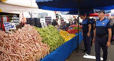 Çayırova Zabıtası'ndan pazar denetimi