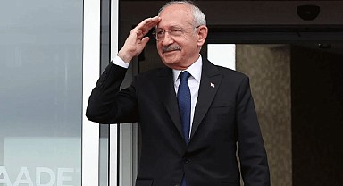 Eski Başkan Geri Dönüyor!