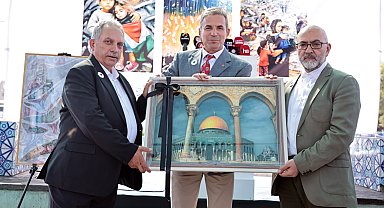 "Gazzeliler bizim nöbetimizi tutuyor"