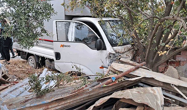 Hızını alamayıp bahçe duvarına çarptı