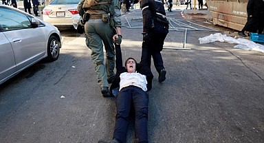 İsrail'de zorunlu askerlik protestosu