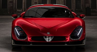 İşte Alfa Romeo 33 Stradale'nin 'Kükreyişi'