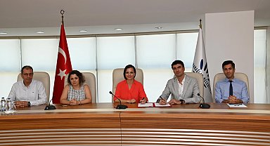 Karabağlar Belediyesi'nden örnek protokol