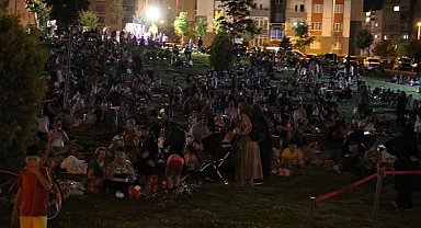 Kayseri Melikgazi'de yaz sineması keyfi