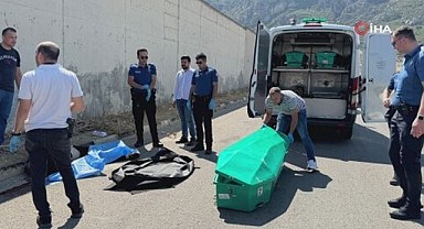 Manisa'da Evlat Dehşeti !