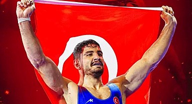Milli güreşçi Yarı Finalde