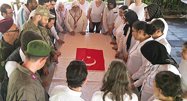 Özel İnsanlar Eğitim Merkezi'nde 30 Ağustos kutlaması