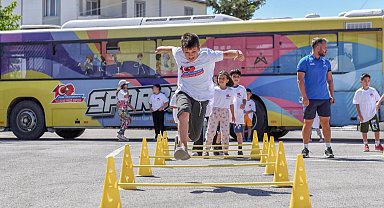 Sporbüs Mersin'i karış karış geziyor